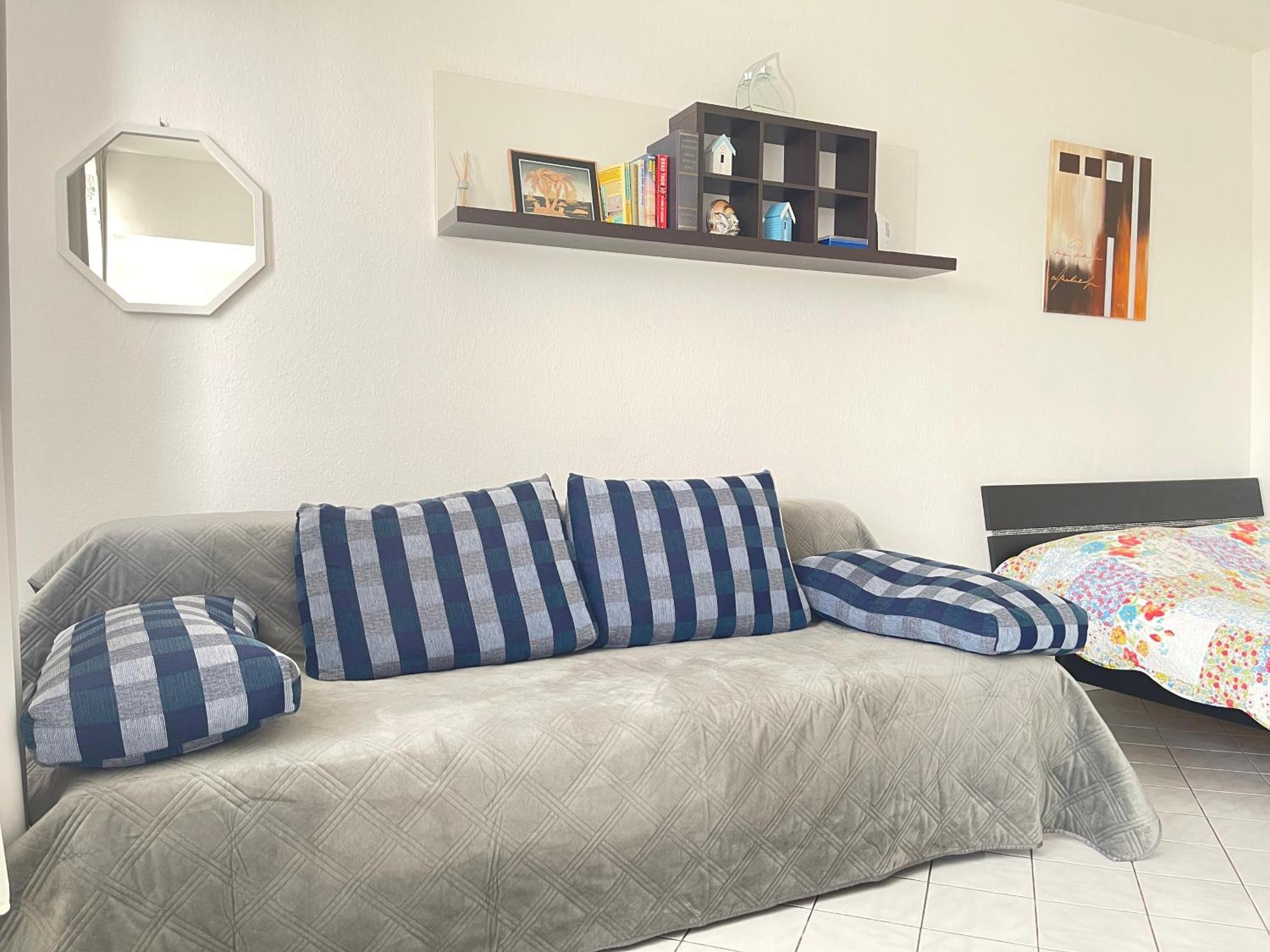 Cool Studio Saint Louis Vicino Stazione/Aereoporto 아파트 외부 사진