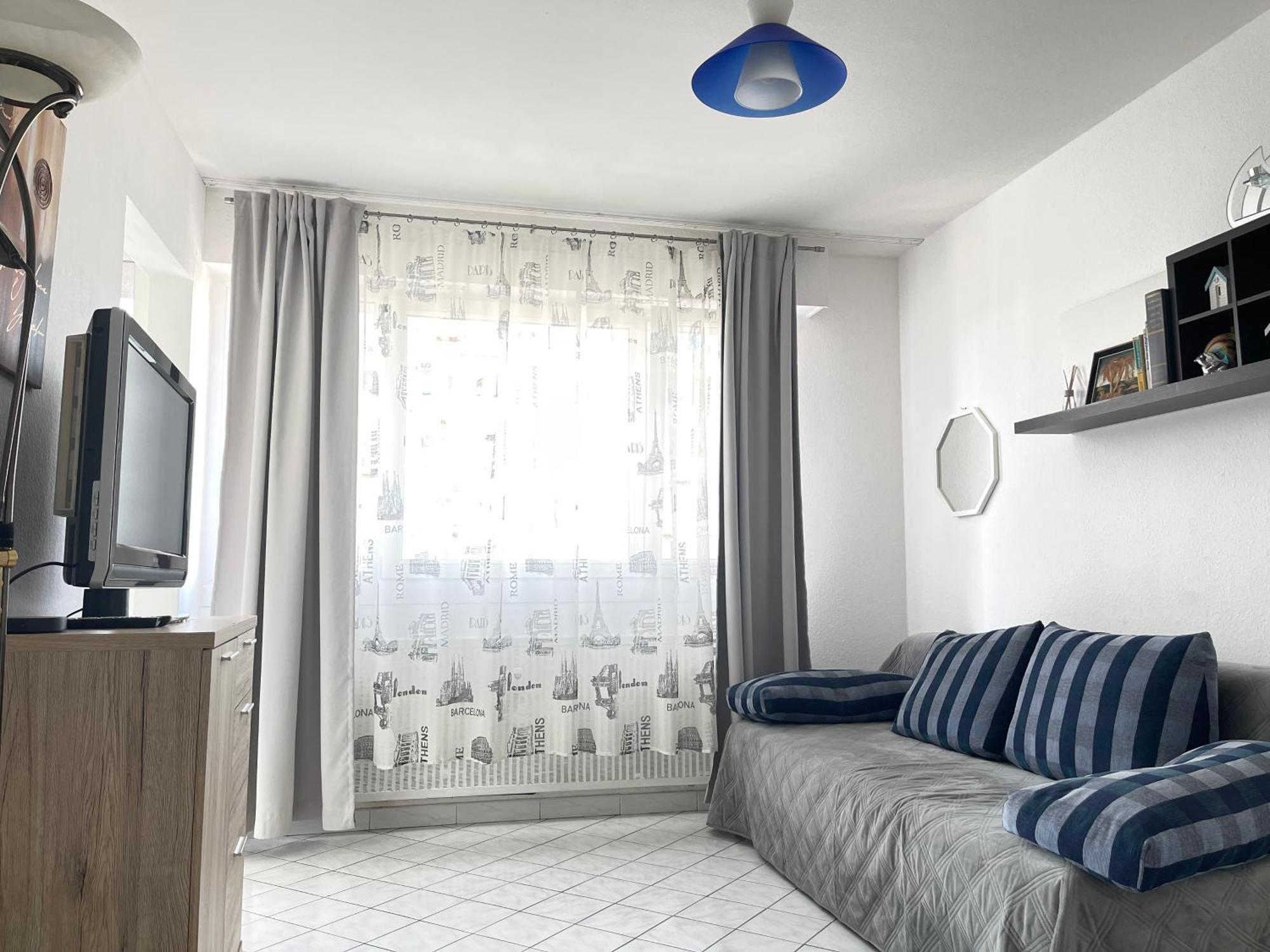 Cool Studio Saint Louis Vicino Stazione/Aereoporto 아파트 외부 사진